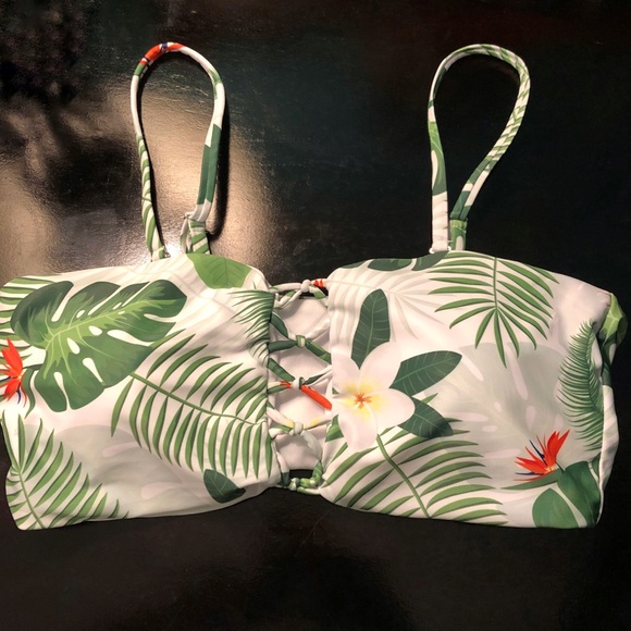 Women’s Bikini Style Swimsuit - Picture 3 of 5